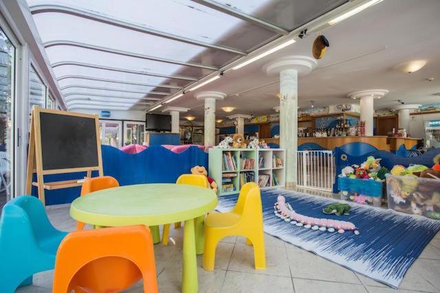 Hotel Tre Rose Riccione Bagian luar foto